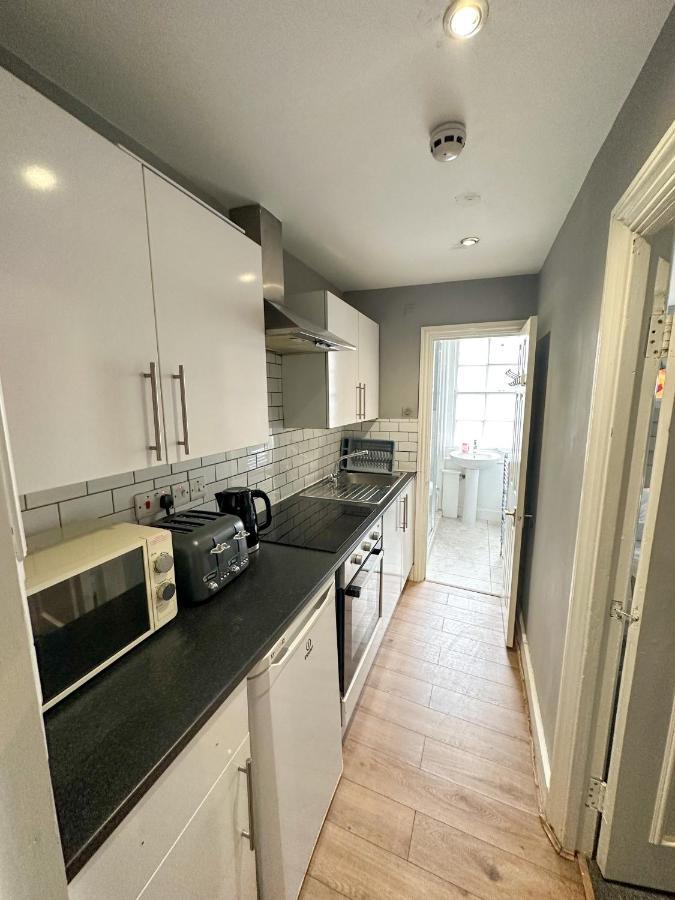 Number 27 Guesthouse Londra Dış mekan fotoğraf