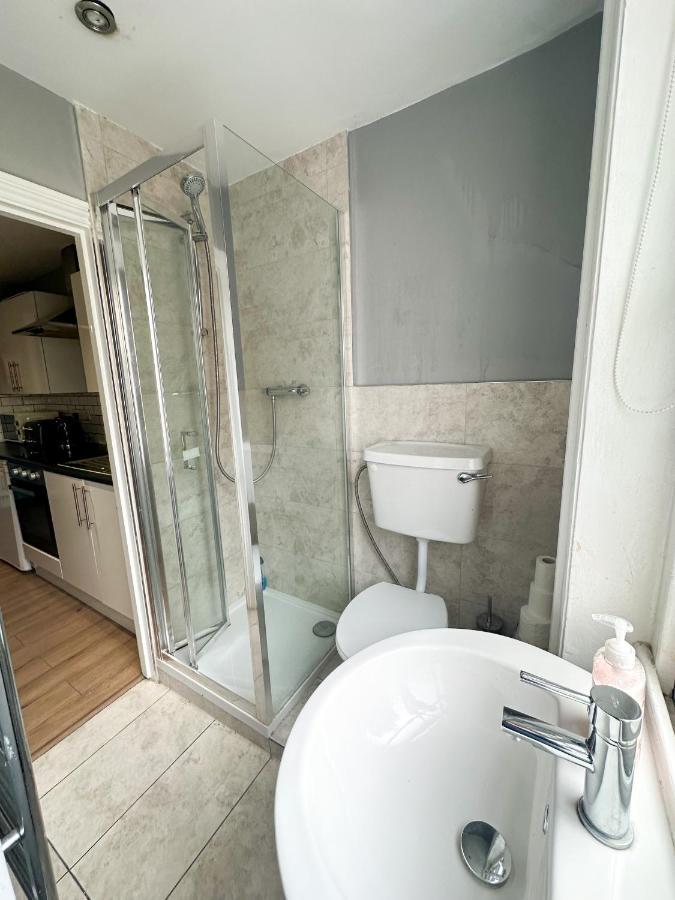 Number 27 Guesthouse Londra Dış mekan fotoğraf